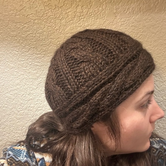 Chocolate Brown Cabled Hat - handmade out of baby alpaca yarn - Picture 2 of 4